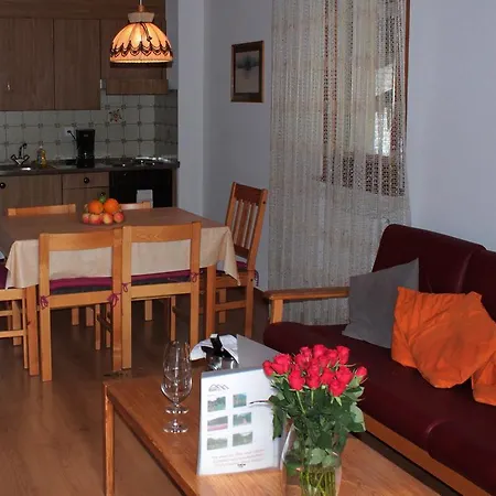 Monte Rosa Daire Täsch